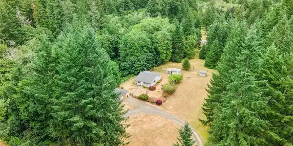 2041 Cloquallum