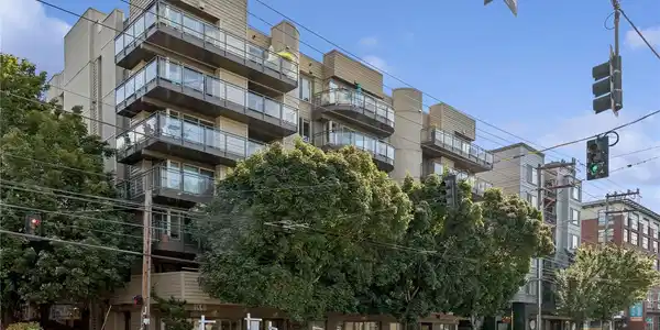 1550 Eastlake E