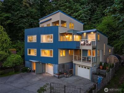 4089 Rockaway Beach NE