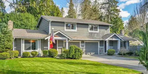 10119 33rd SE