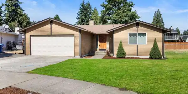 2811 10th SE
