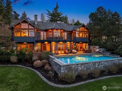 7010 Mercer