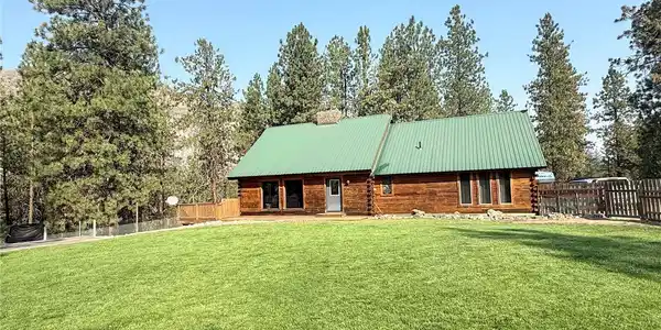43 Oakes