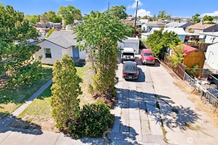 214 Knolls Vista