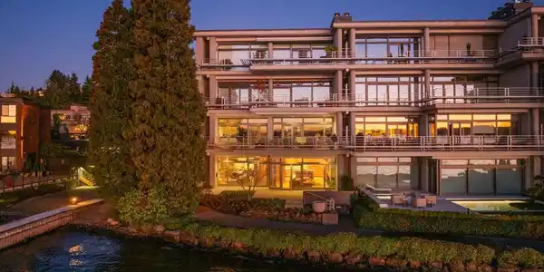 5505 Lake Washington NE