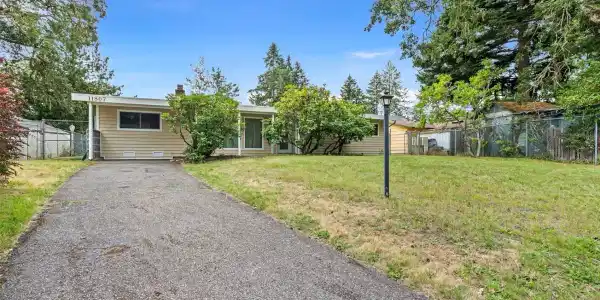 11807 96th SW