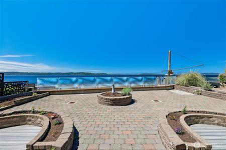 9839 51st SW