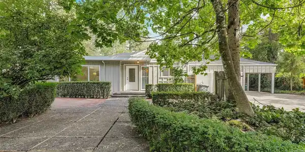 8019 Veterans SW