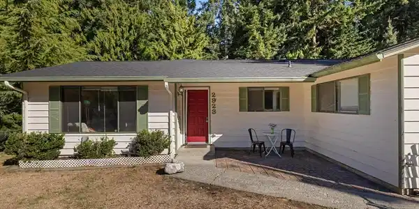 2923 Lakeview