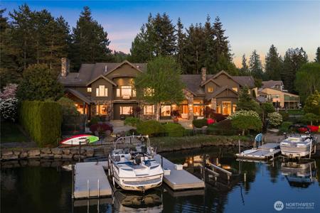 3607 Lake Sammamish Shore NE