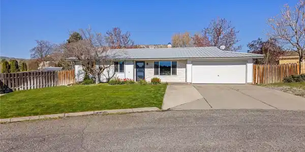 928 Selkirk