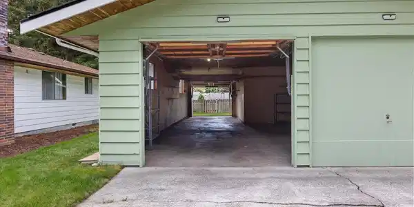 Image 4 Image 4