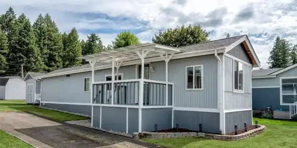 4045 49th SW