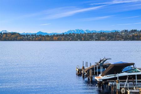 6363 Lake Washington NE
