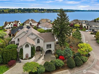8496 Woodland Cove