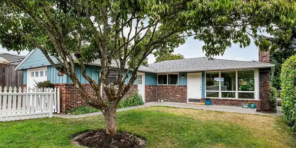 8008 Lakeridge