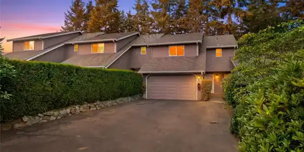 2142 Birch