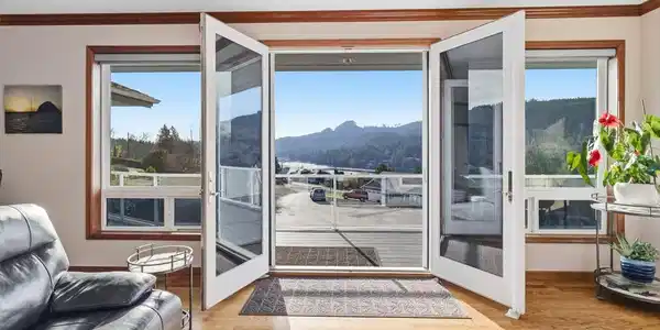 18019 Mariposa Lane