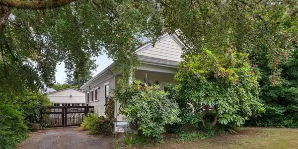 117 21st SE