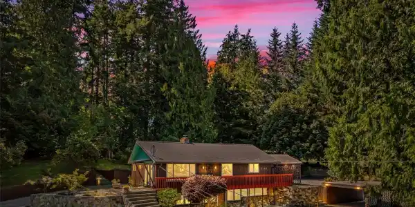 2120 Lake