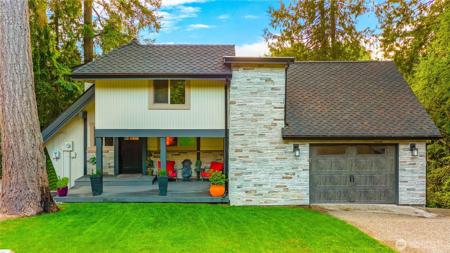 12995 Lake Shore NW