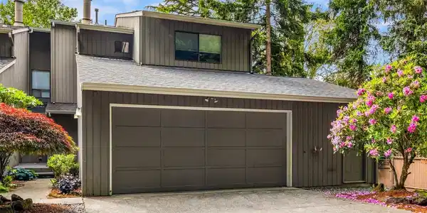 3716 Lake Washington SE