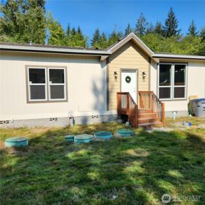 591 Lakeshore E