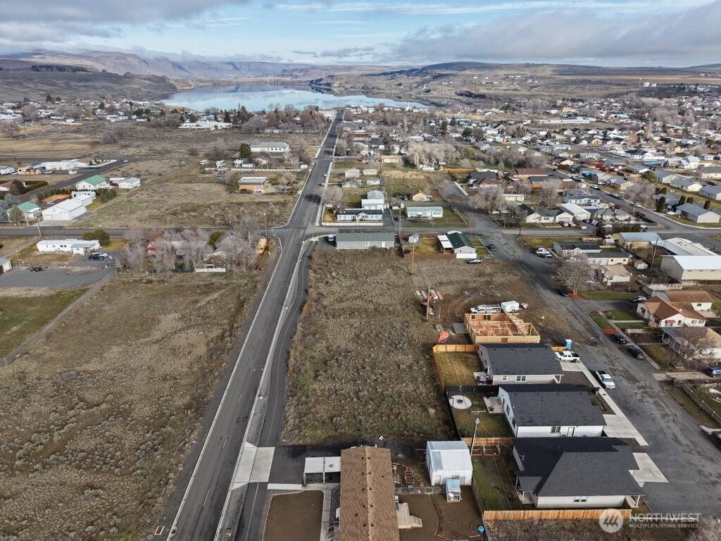 Image 1 Image 1