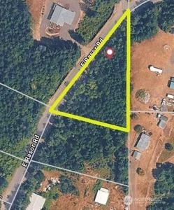 1 Lot Rasor (& E. Trails End)