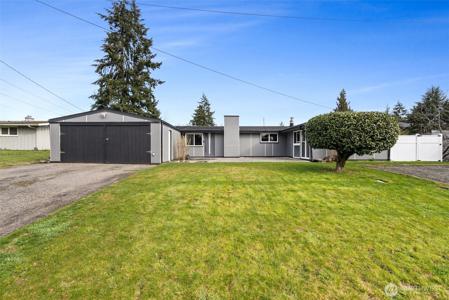 7811 Oakridge SW