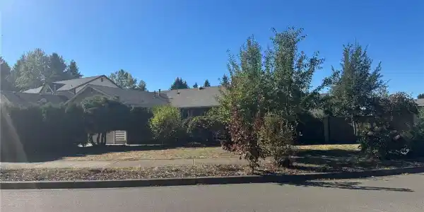 5920 Compton SE