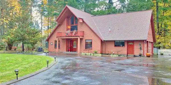 4542 Black Lake Belmore Road SW