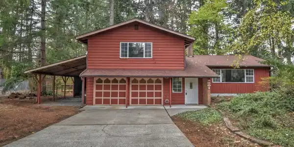 4501 Timberline SE