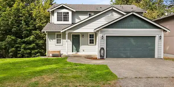 17712 Clear Lake SE