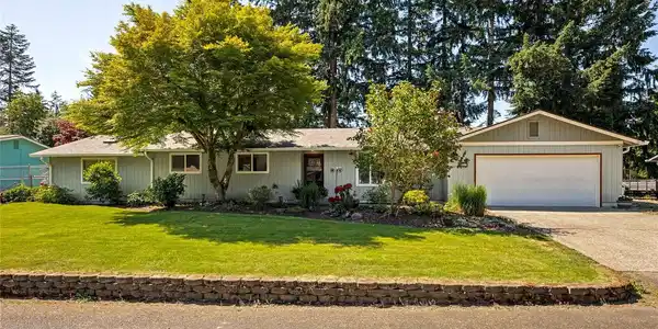 6807 34th SE