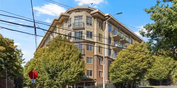 700 Denny