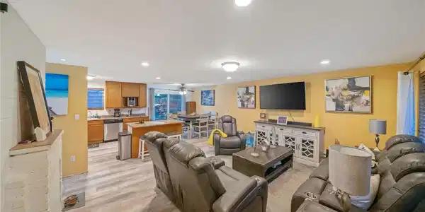 20827 59th W
