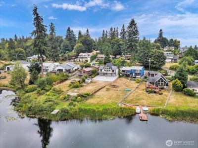 2117 256th NW