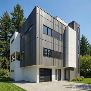 3638 Greenwood N