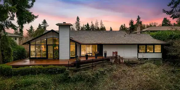 4711 116th SE