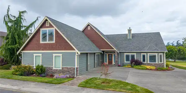 1767 Waterside