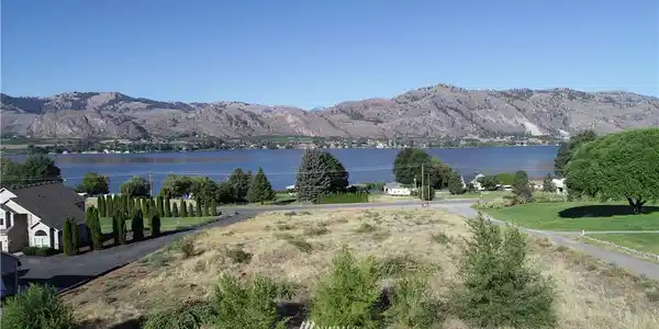 118 Eastlake
