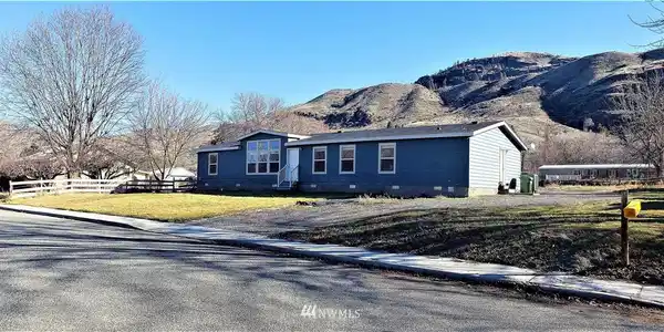 34 N Front Street