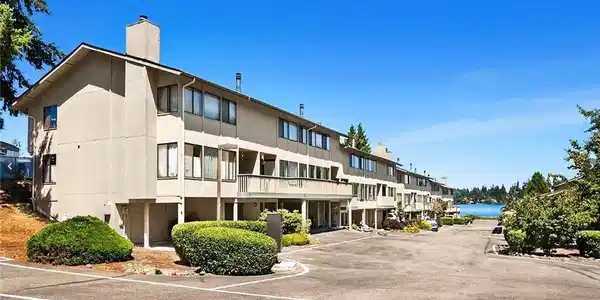 17303 Spanaway S