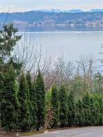 407 Lake Sammamish SE