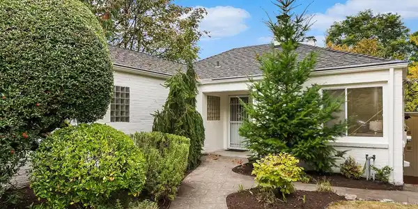 316 Queen Anne