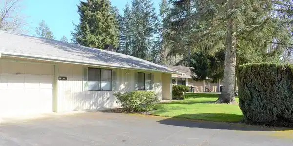 3300 Carpenter Road SE