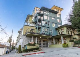 655 Crockett Street