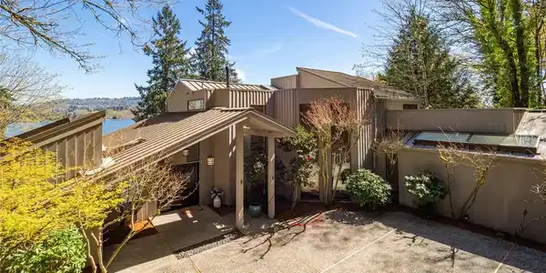 4408 Mercer