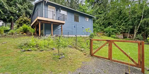 538 Lakeside